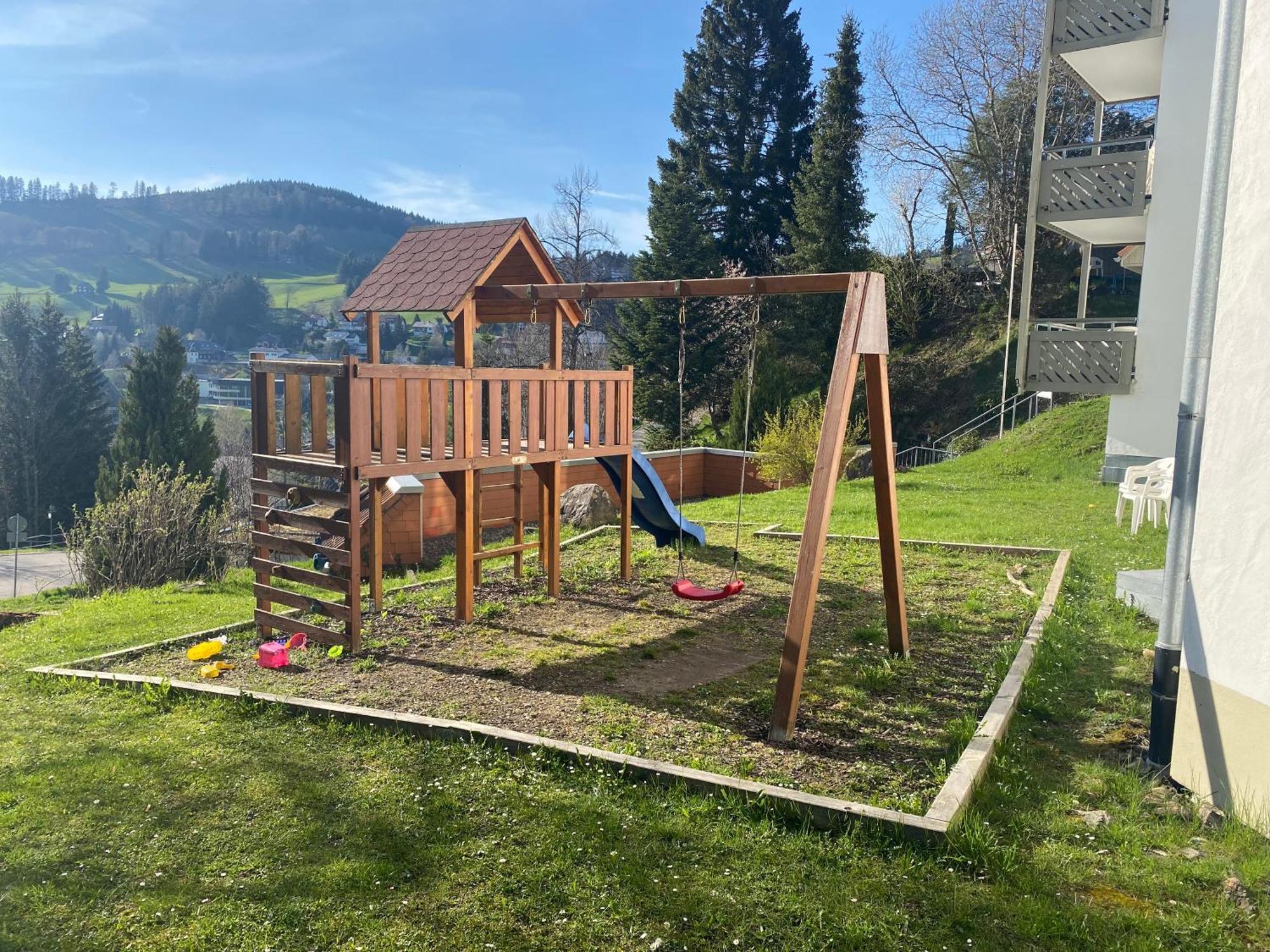 Apartment Naturverliebt Ideal Fuer Familien Direkt An Wanderwegen Sauna Im Haus Spielzimmer Tiefgarage E-ladestation